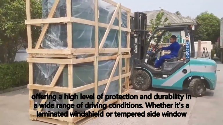 Clamped tungsten wire heating glass, bus windshield cover in the China bus factory